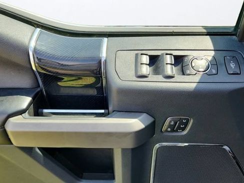 Used 2022 Ford F250 Platinum AWD/4WD image 21