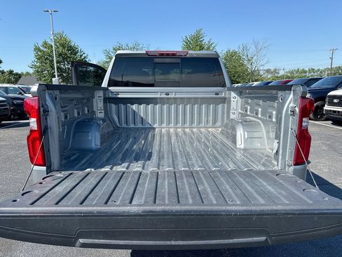 Used 2024 Chevrolet Silverado 1500 LT Trail Boss w/ Convenience Package II AWD/4WD image 24