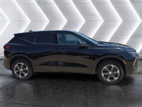 New 2026 Chevrolet Blazer LT w/ LPO, Floor Liner Package FWD image 4
