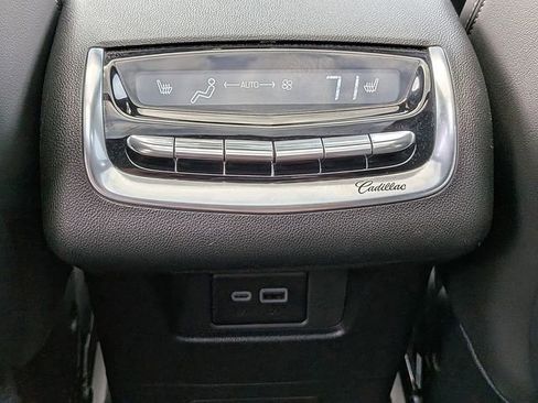 Certified 2024 Cadillac XT6 Premium Luxury AWD/4WD image 15