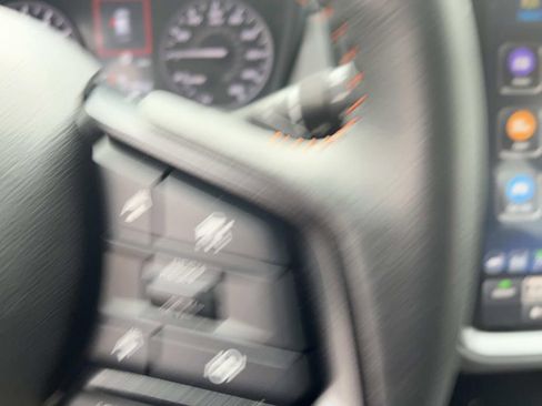 Used 2025 Subaru Crosstrek 2.5i Limited w/ Crosstrek Mirror Package image 31