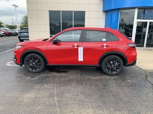 Certified 2025 Honda HR-V Sport image 8