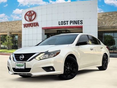 Used 2017 Nissan Altima 2.5 SR w/ Midnight Edition Package