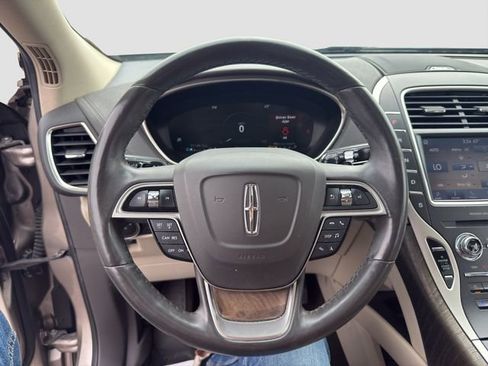 Used 2020 Lincoln Nautilus Reserve w/ Cargo Utility Package image 10