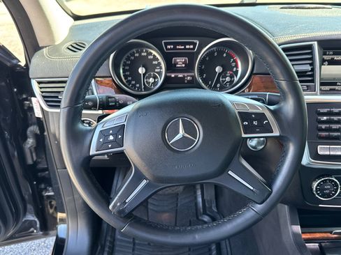 Used 2013 Mercedes-Benz GL 450 4MATIC w/ Premium 2 Pkg image 15
