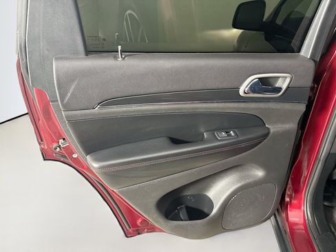 Used 2018 Jeep Grand Cherokee Trailhawk w/ Trailhawk Luxury Group image 26