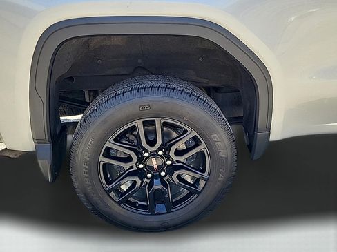 Used 2022 GMC Sierra 1500 Elevation w/ Elevation Premium Package AWD/4WD image 9