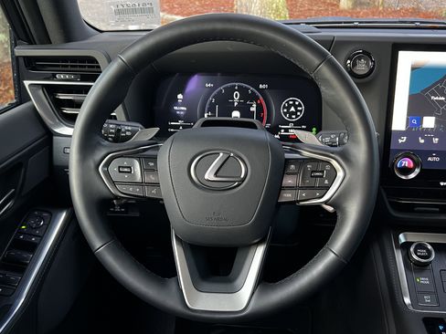 Certified 2024 Lexus GX 550 w/ Accessory Package (31) image 34