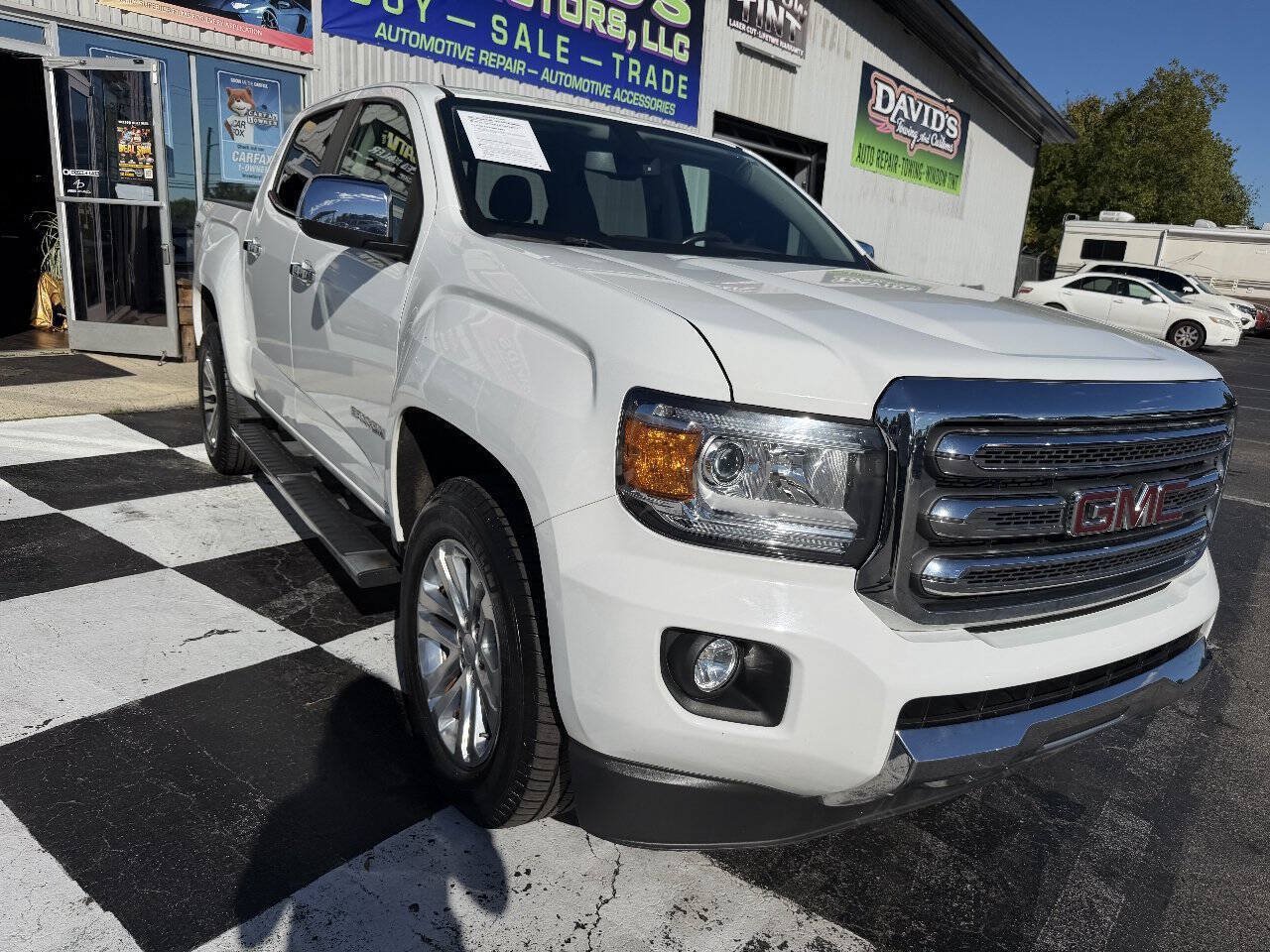 Used 2020 GMC Canyon SLT w/ Trailering Package AWD/4WD image 4