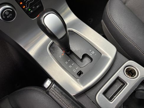 Used 2010 Volvo S40 2.4i FWD image 17