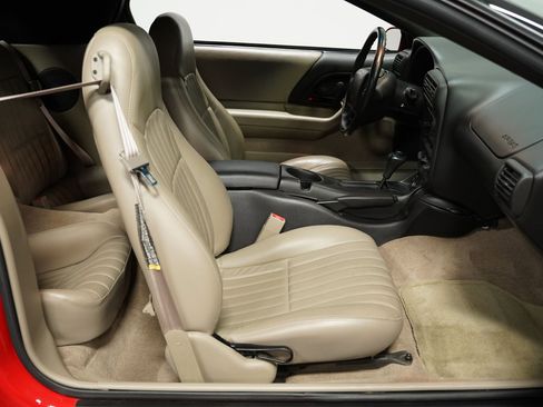 Used 2002 Chevrolet Camaro Z28 w/ Sport Appearance Pkg image 34