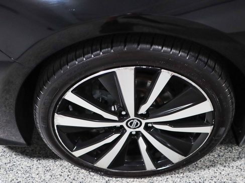 Used 2022 Nissan Altima 2.5 SR FWD image 11