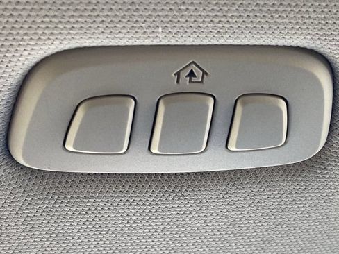 Used 2026 Lincoln Aviator AWD image 31