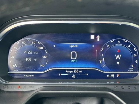 Certified 2022 Chevrolet Suburban Premier AWD/4WD image 29