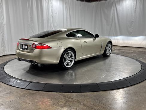 Used 2008 Jaguar XKR R RWD image 8