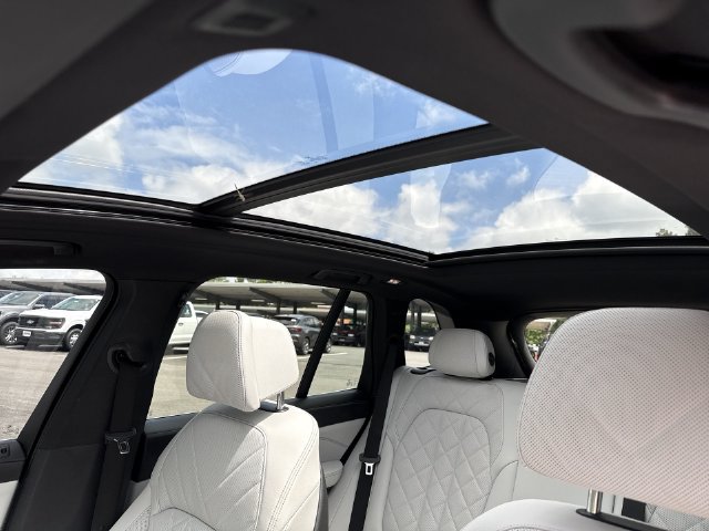 Used 2024 BMW X5 xDrive40i w/ Premium Package AWD/4WD image 19