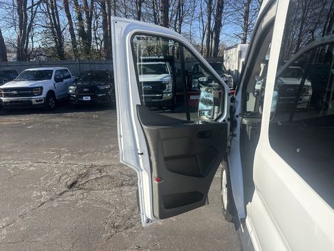 Used 2023 Ford Transit 350 XLT image 12