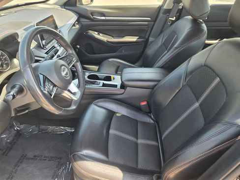 Used 2023 Nissan Altima 2.5 SR FWD image 17