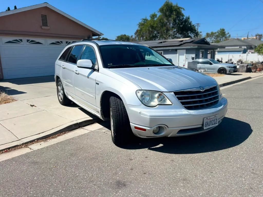 Used 2008 Chrysler Pacifica Touring FWD image 12