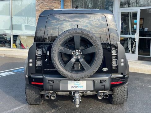 Used 2023 Land Rover Defender 90 V8 AWD/4WD image 14