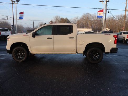 New 2026 Chevrolet Silverado 1500 Custom Trail Boss w/ LPO, Dark Essentials Package image 25