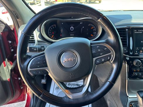 Used 2022 Jeep Grand Cherokee Limited w/ Tech Group RWD image 16