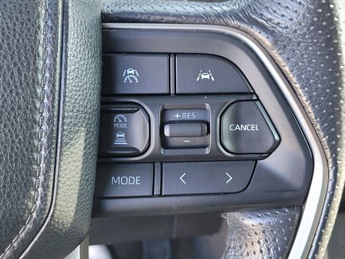 Used 2024 Toyota Tacoma TRD Off-Road AWD/4WD image 25