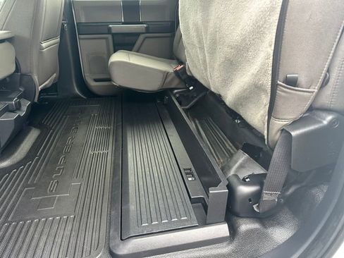 Used 2022 Ford F350 XLT image 21