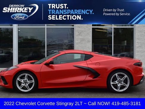 Used 2022 Chevrolet Corvette Stingray Preferred Cpe w/ 2LT RWD image 2