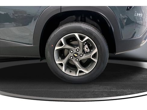 New 2026 Chevrolet Trax LT w/ LT Convenience Package FWD image 44