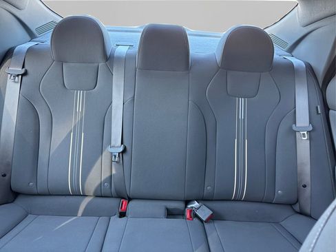 New 2025 Hyundai Elantra SEL image 18