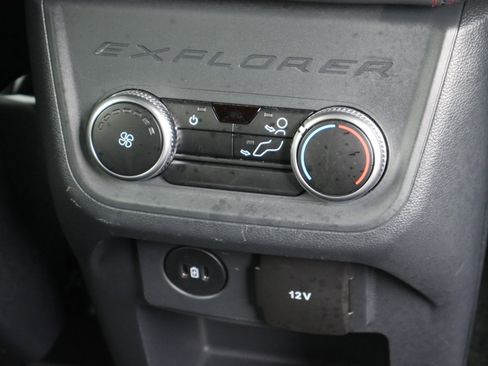 Certified 2025 Ford Explorer ST-Line w/ ST-Line Street Pack image 34