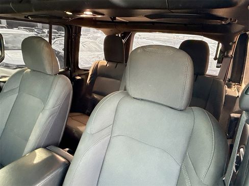 Used 2022 Jeep Wrangler Unlimited Willys image 21