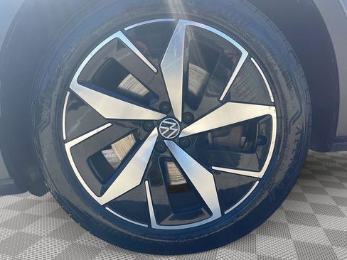 Used 2023 Volkswagen ID.4 Pro S AWD/4WD image 9