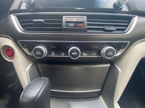 Used 2020 Honda Accord EX image 23