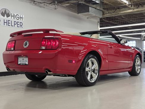 Used 2007 Ford Mustang GT Premium RWD image 9