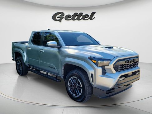 Used 2026 Toyota Tacoma TRD Sport RWD image 3