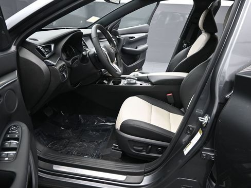 Used 2025 INFINITI QX55 Luxe w/ Cargo Package image 13