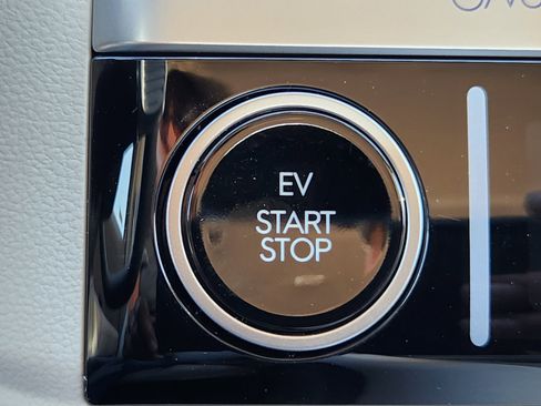 New 2025 Hyundai Ioniq 6 SEL image 24