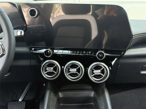 New 2025 Chevrolet Blazer EV LT image 16