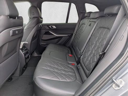 New 2026 BMW X5 xDrive40i image 16