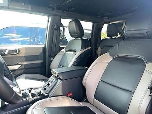 Used 2023 Ford Bronco Wildtrak AWD/4WD image 13
