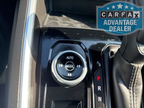 Used 2025 Chevrolet Colorado Trail Boss image 13