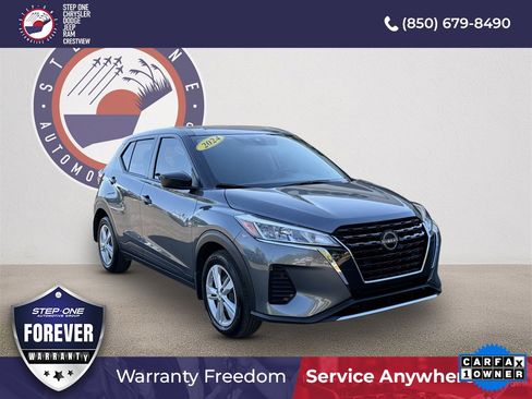 Used 2024 Nissan Kicks S image 1