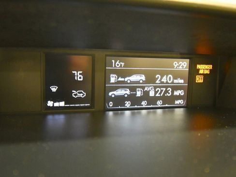 Used 2017 Subaru Forester 2.5i Limited image 23