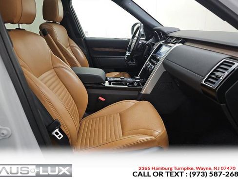 Used 2017 Land Rover Discovery HSE image 5