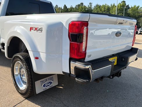 Used 2024 Ford F450 Lariat w/ Lariat Ultimate Package AWD/4WD image 10