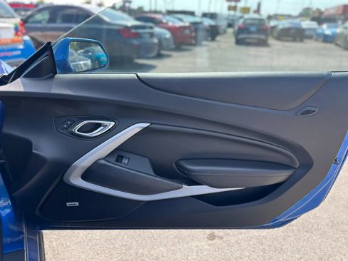 Used 2017 Chevrolet Camaro LT w/ Technology Package RWD image 16