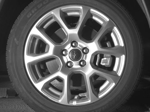 Used 2025 Jeep Compass Limited AWD/4WD image 13
