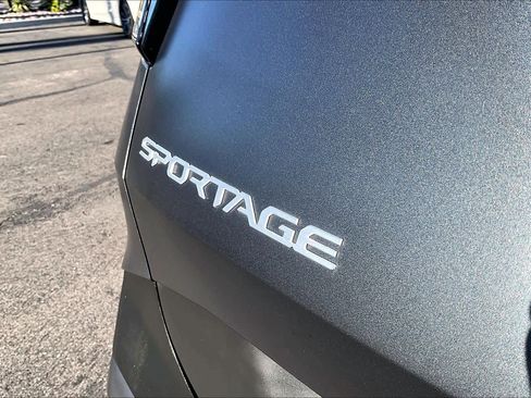 Used 2023 Kia Sportage X-Line image 9